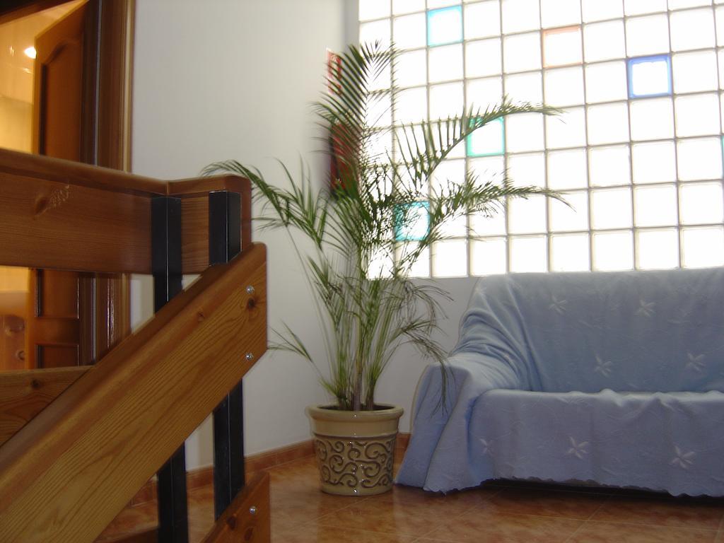 Hostal D'Ernes Алкала дел Хукар Екстериор снимка